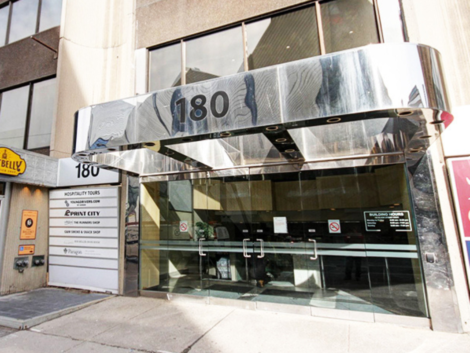 The McMaster University 180 Bloor building's entrance.