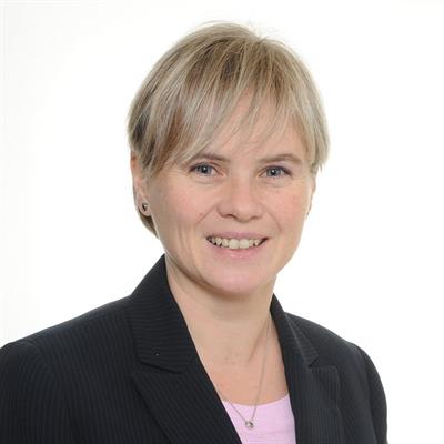 Headshot of Katya Malinova