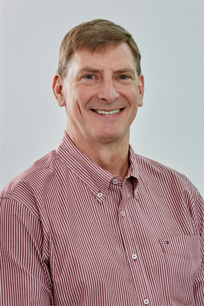 Headshot of Glen Randall