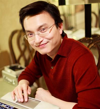 Headshot of Qian Yang